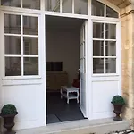 Le Crebillon